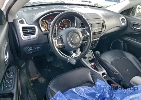 2018 Jeep Compass Latitude из США, поврежденный, VIN 3C4NJDBB1JT400470